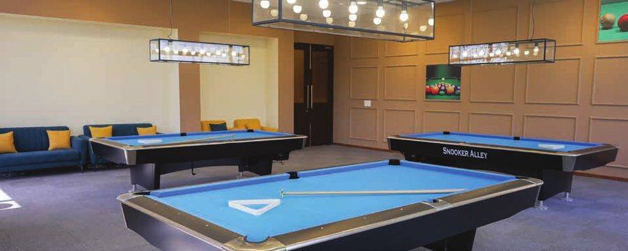 Billiards & snooker room